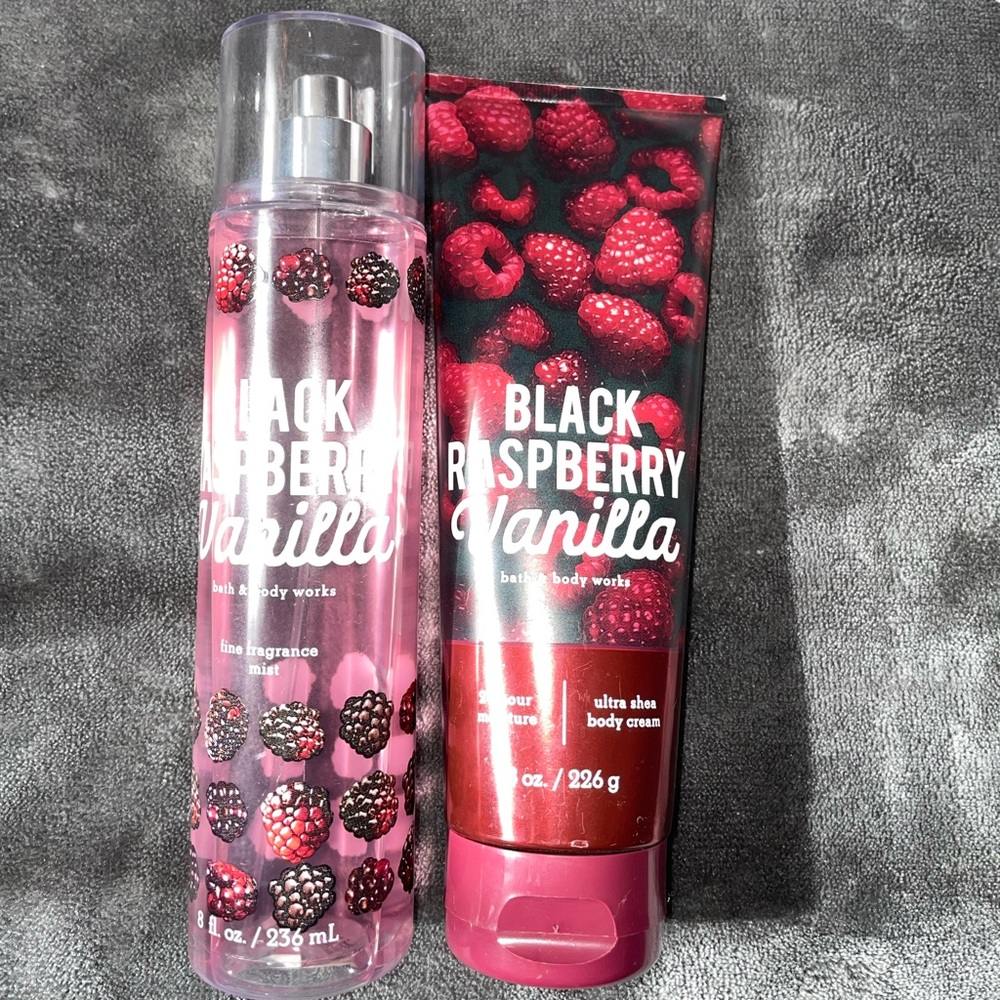 B&BW Black raspberry and vanilla body cream and body spray.